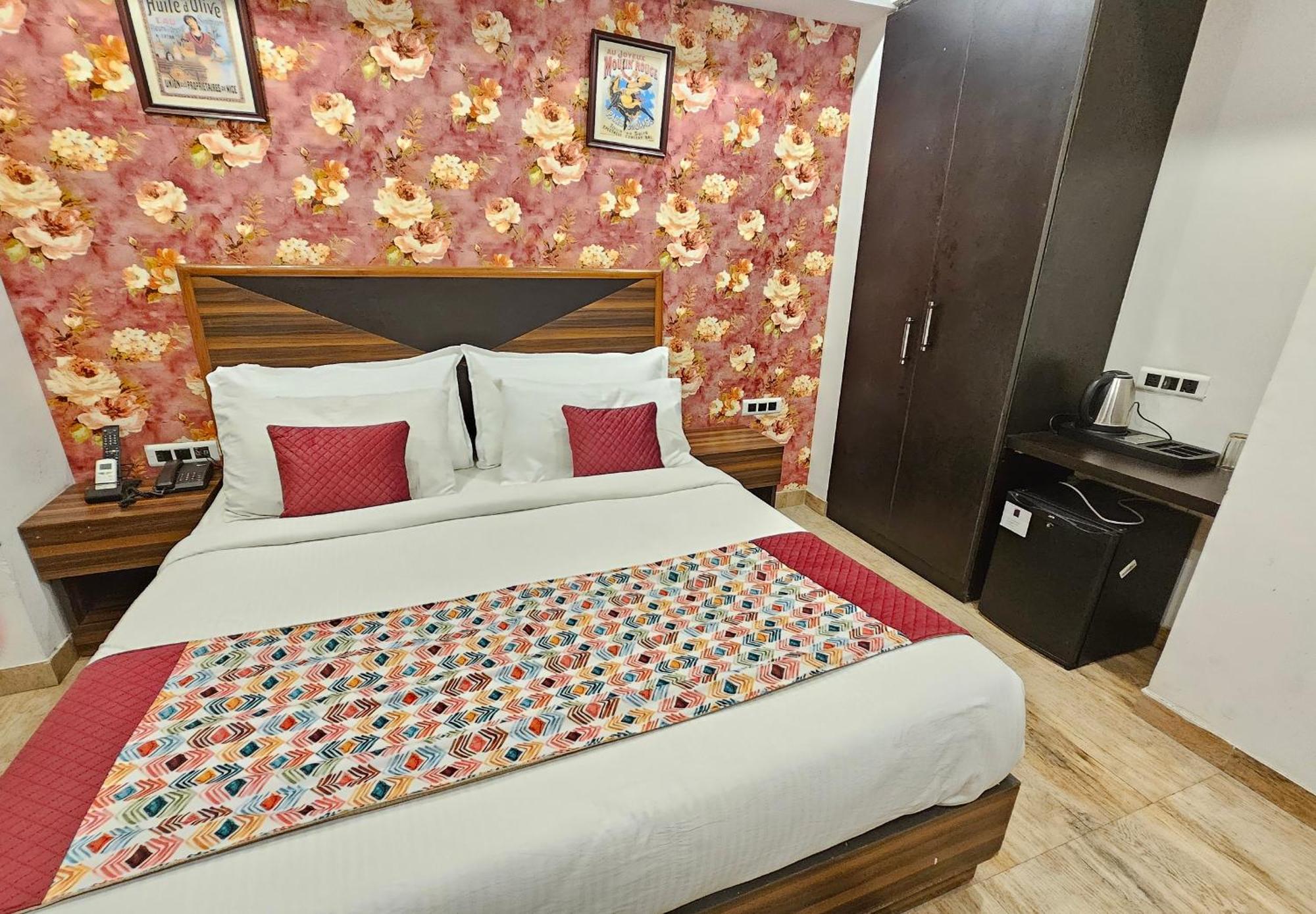 Hotel Linda Suites Near International Airport By La Casa Nowe Delhi Zewnętrze zdjęcie